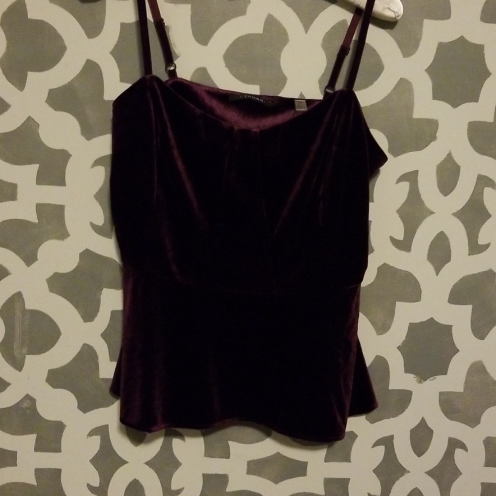 Tahari top